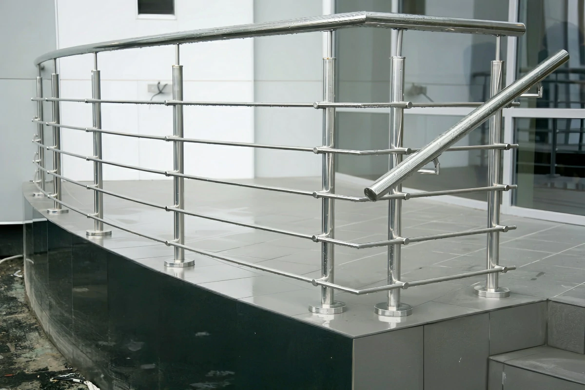 SS Railings System for Walkways and Pathways